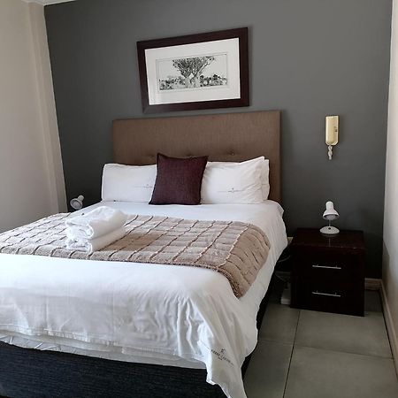 Emabheleni Executive Suites Westpoint 요하네스버그 외부 사진