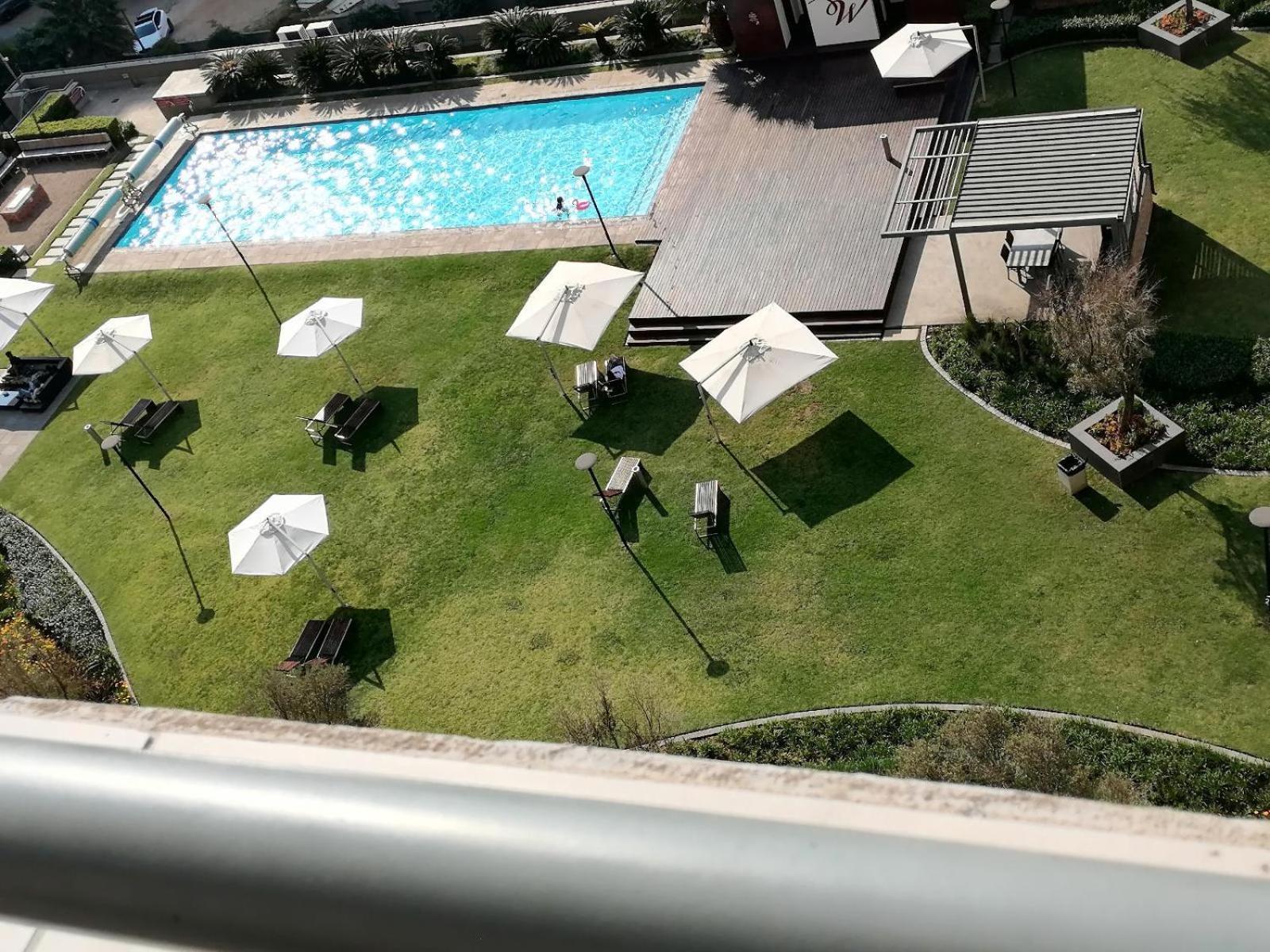Emabheleni Executive Suites Westpoint 요하네스버그 객실 사진