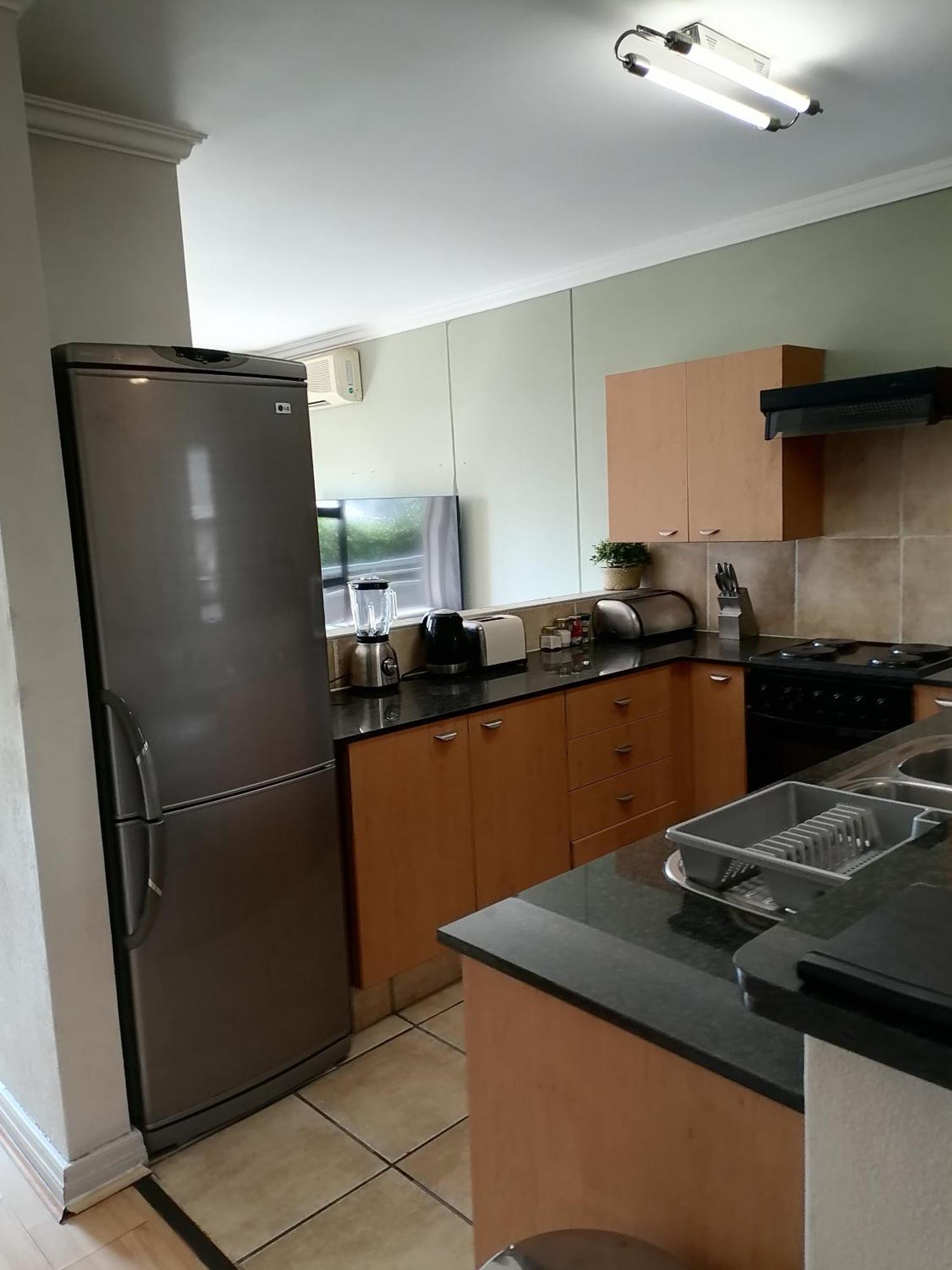 Emabheleni Executive Suites Westpoint 요하네스버그 외부 사진