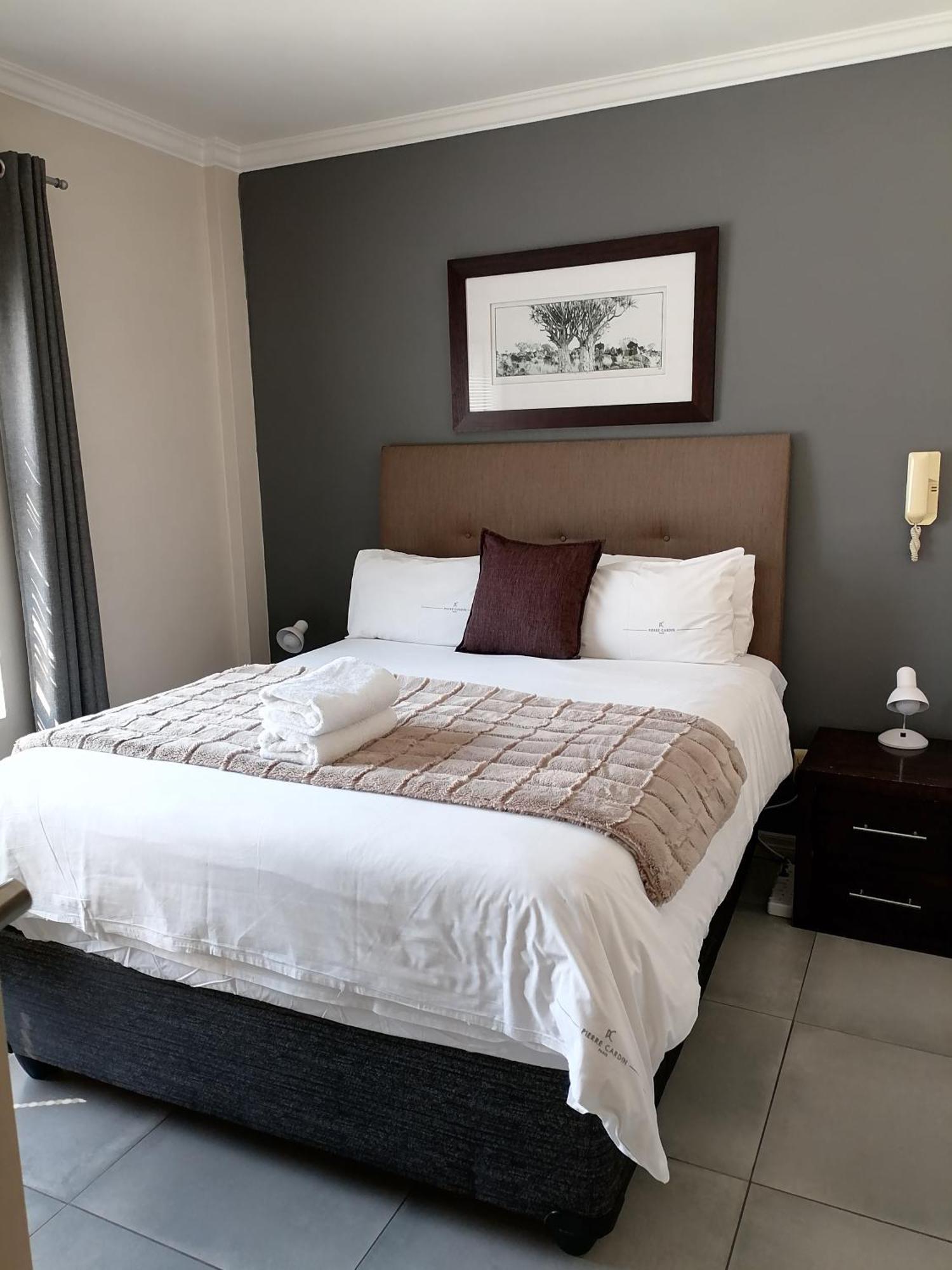 Emabheleni Executive Suites Westpoint 요하네스버그 외부 사진
